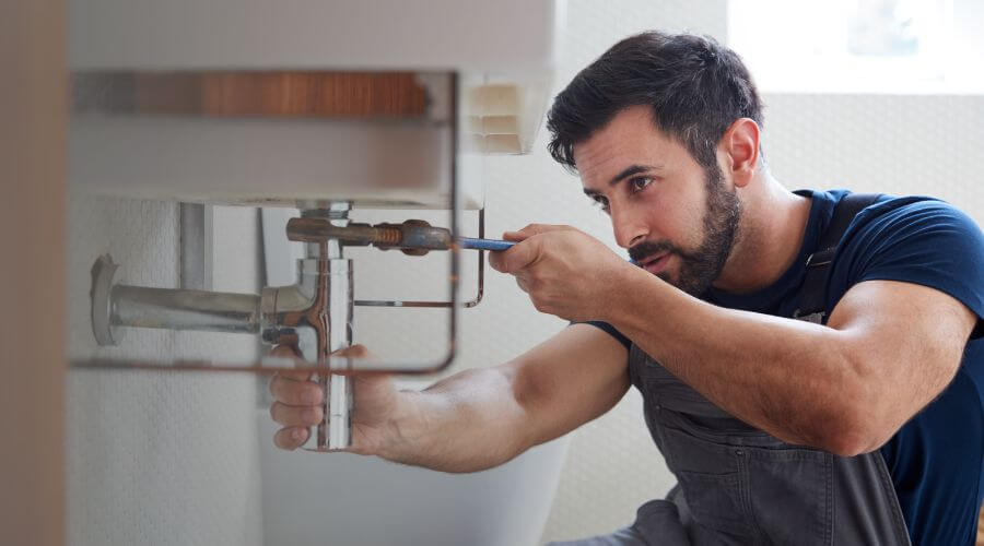 Professional Tankless Water Heater Installation in Palms, MI